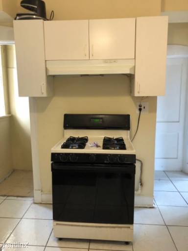 Main picture of 1753 W Catalpa Ave