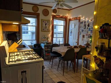 Main picture of 35 Hancock St