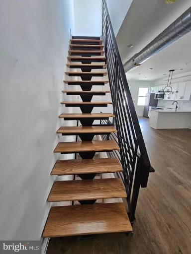 Main picture of 2234 Frankford Ave