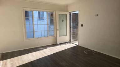 Main picture of 1520 N Normandie Ave