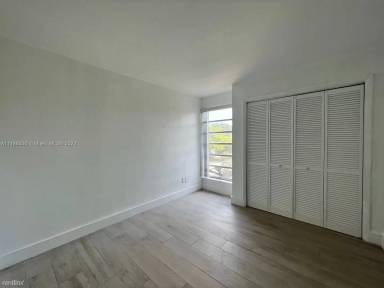 Main picture of The Roads Condo Apts