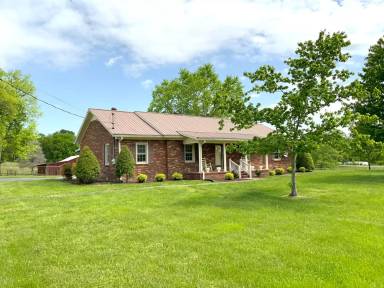 Main picture of 2505 Greenvale Rd