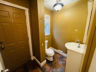 Main picture of 202 Westover Dr