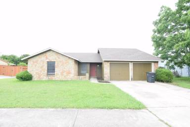 Main picture of 2508 Greenbriar Dr