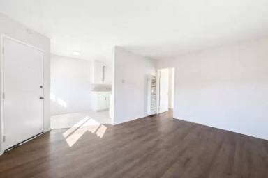 Main picture of 2028 Wallace Ave