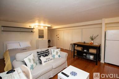 Main picture of 105 Chestnut St