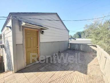 Main picture of 1726 25th St