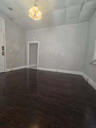 Main picture of 17 W Lexington Ave