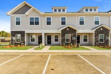 Main picture of 607 Green Wigeon Rd