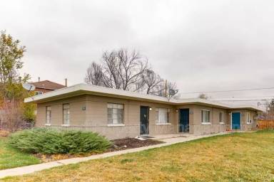 Main picture of 3330 N Cook St