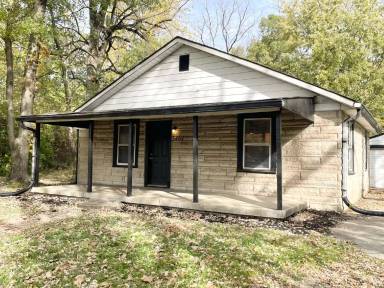 Main picture of 5464 Orange St