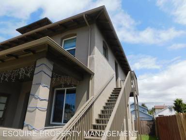 Main picture of 245 W 1st St