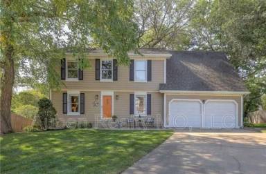 Main picture of 14305 W 121st Ln