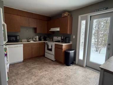 Main picture of 750 Anderson St