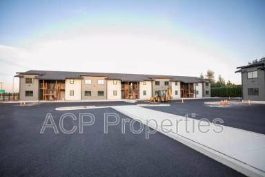 Main picture of 669 E Badger Rd