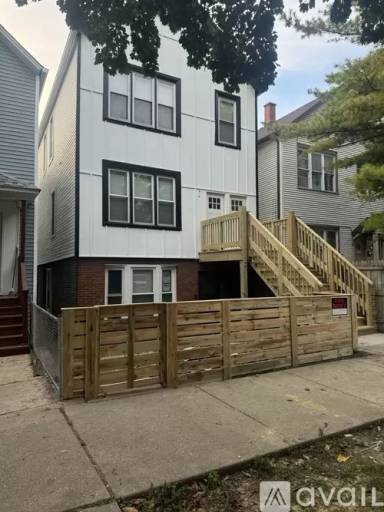 Main picture of 2844 N Campbell Ave