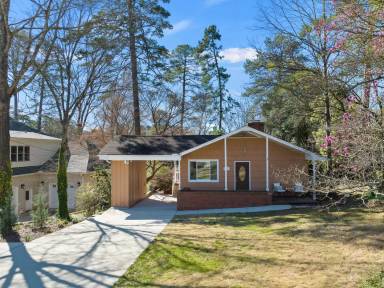 Main picture of 3431 Bradley Pl