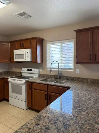 Main picture of 6345 Reynolds Dr