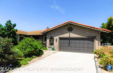 Main picture of 5875 N Greentree Dr