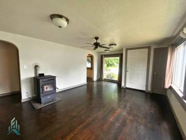 Main picture of 244 5th St
