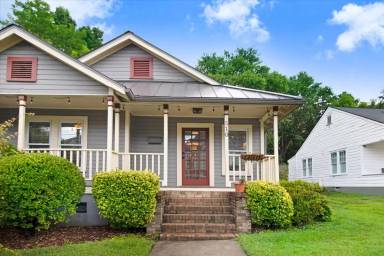 Main picture of 510 Carlton Ave