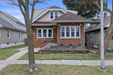 Main picture of 1219 S 73rd St