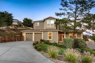 Main picture of 5 Dorenfeld Ct