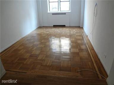 Main picture of 690 Washington St