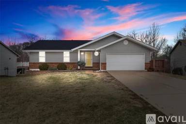 Main picture of 233 Westridge Dr