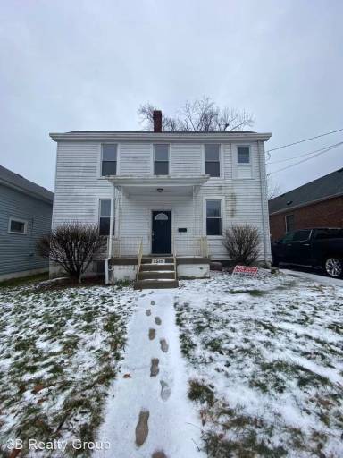 Main picture of 3549 Meadow Ave