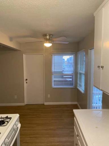 Main picture of 711 Oliver Ave