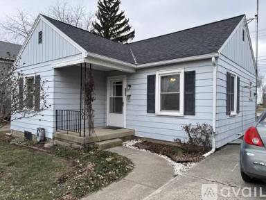 Main picture of 104 W Buckingham Ave