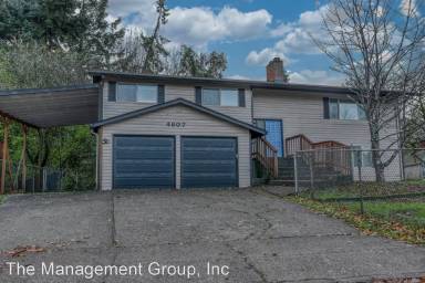 Main picture of 4607 NE 112th Cir