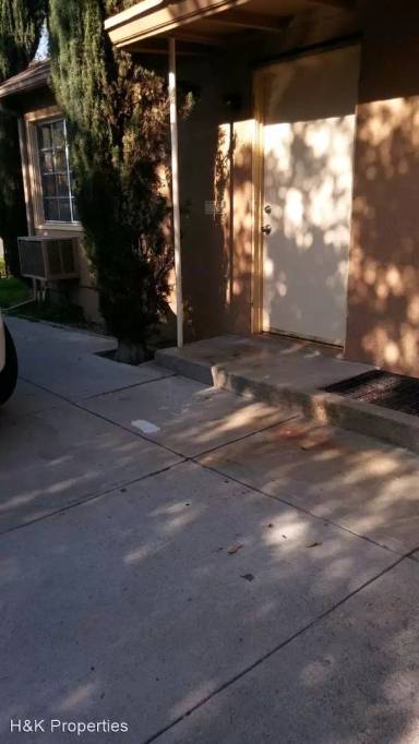 Main picture of 2270 White St