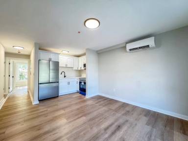 Main picture of 360 Campbell Ave