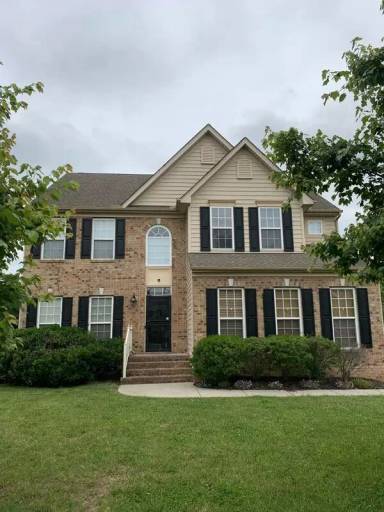 Main picture of 804 Saddlebred Dr