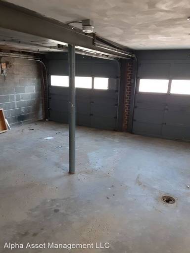 Main picture of 257 Ormsby Ave