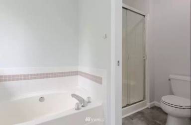 Main picture of 2319 210th St SE