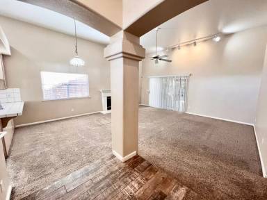 Main picture of 955 Robinson Ave