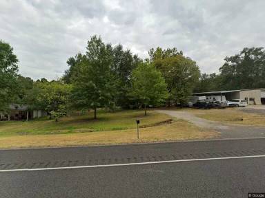 Main picture of 3772 E Highway 79