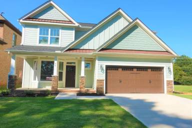 Main picture of 98 Loretta Dr