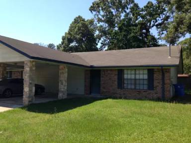 Main picture of 108 Shady Bend Dr