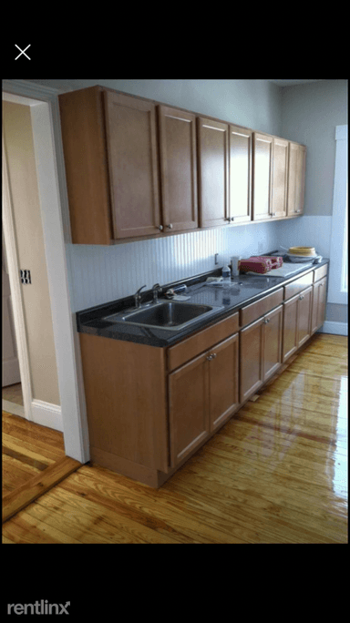 Main picture of 131 Clifton Ave