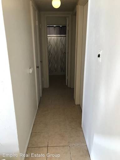 Main picture of 1106 E Michigan Dr