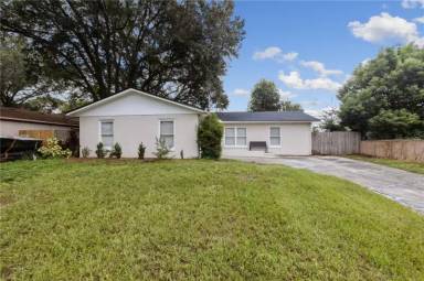 Main picture of 1335 Honeytree Ln E