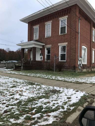 Main picture of 89 S Monroe St