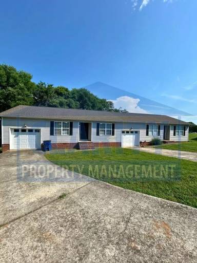 Main picture of 129 Brooke Ln NE