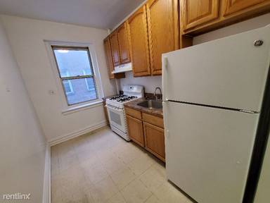 Main picture of 7754 Austin St