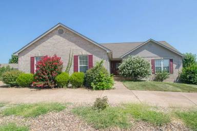 Main picture of 531 Southampton Dr