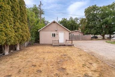 Main picture of 3849 McKee Ln